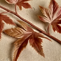 brune plastik ahornblade 5 stk. på stængel gamle kunstige blomster online genbrugsbutik